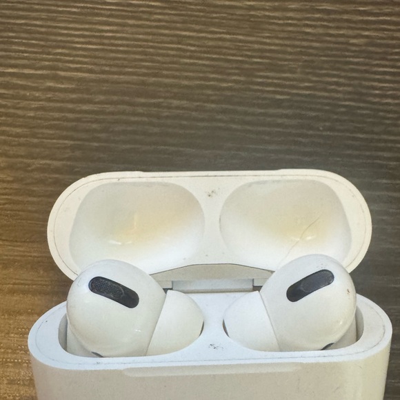Apple Other - AirPod pros first generation